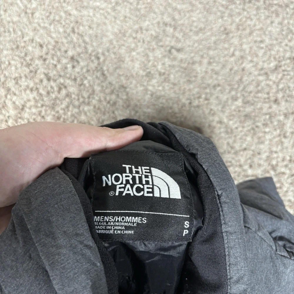 The North Face Men's Patricks‎ Point Vest Size Small Gray TNF01GW Puffer EUC